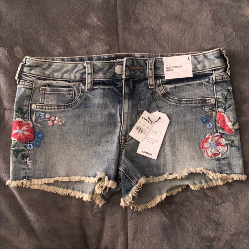 Express jean shorts NWT